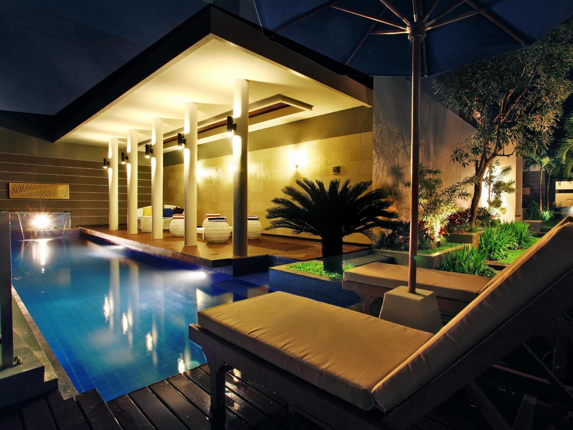 Nitya Loka Villas Kuta  Exterior photo