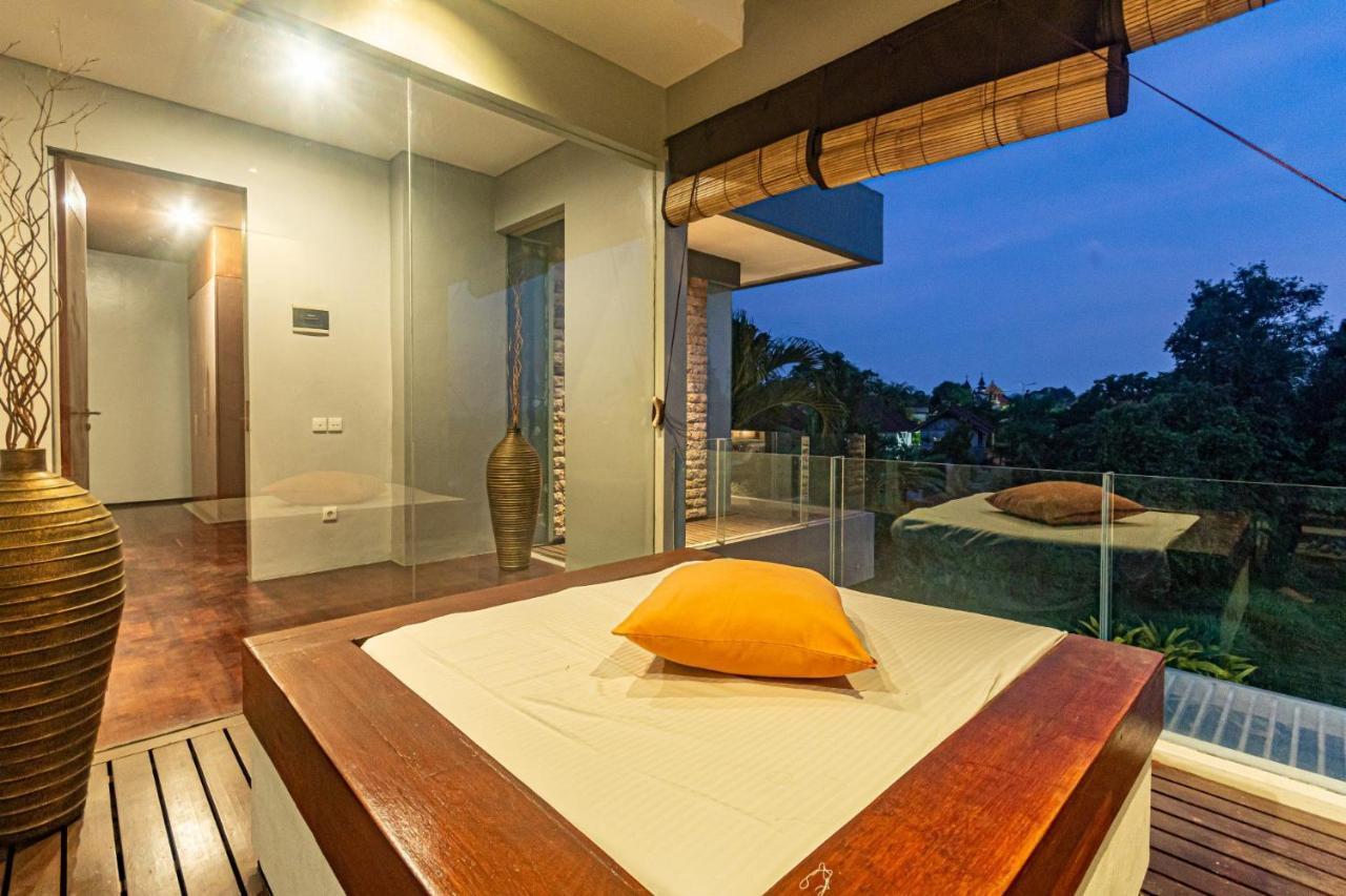 Nitya Loka Villas Kuta  Exterior photo